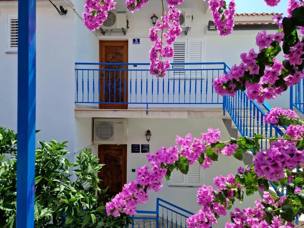 Residence Summer By The Sea Trogir Tatil Evi