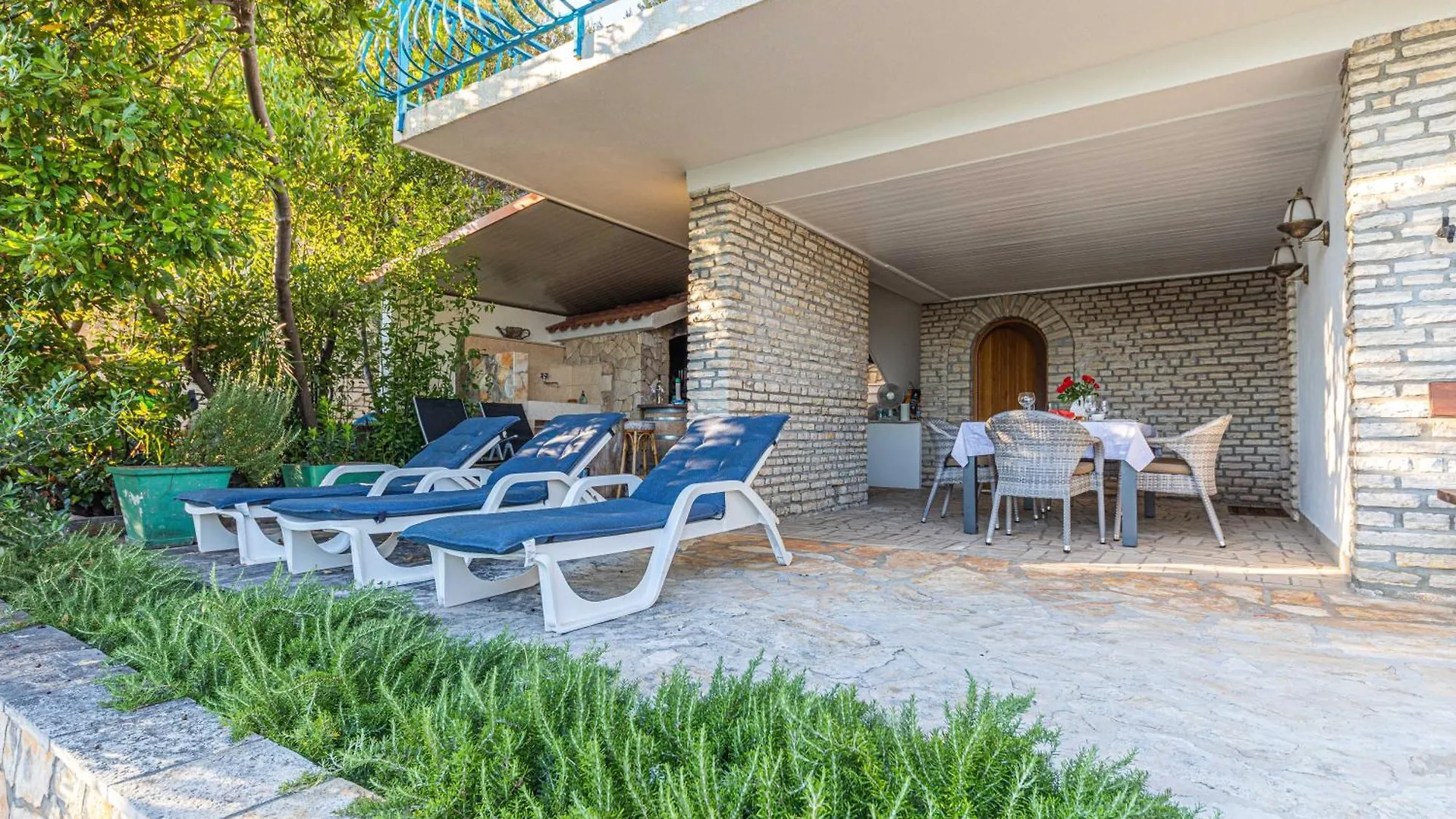 Residence Summer By The Sea Traù 0*,